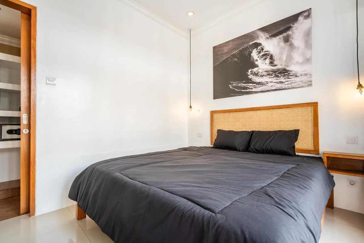 Lumturi House - Centrally Located Seminyak Gasthuis
